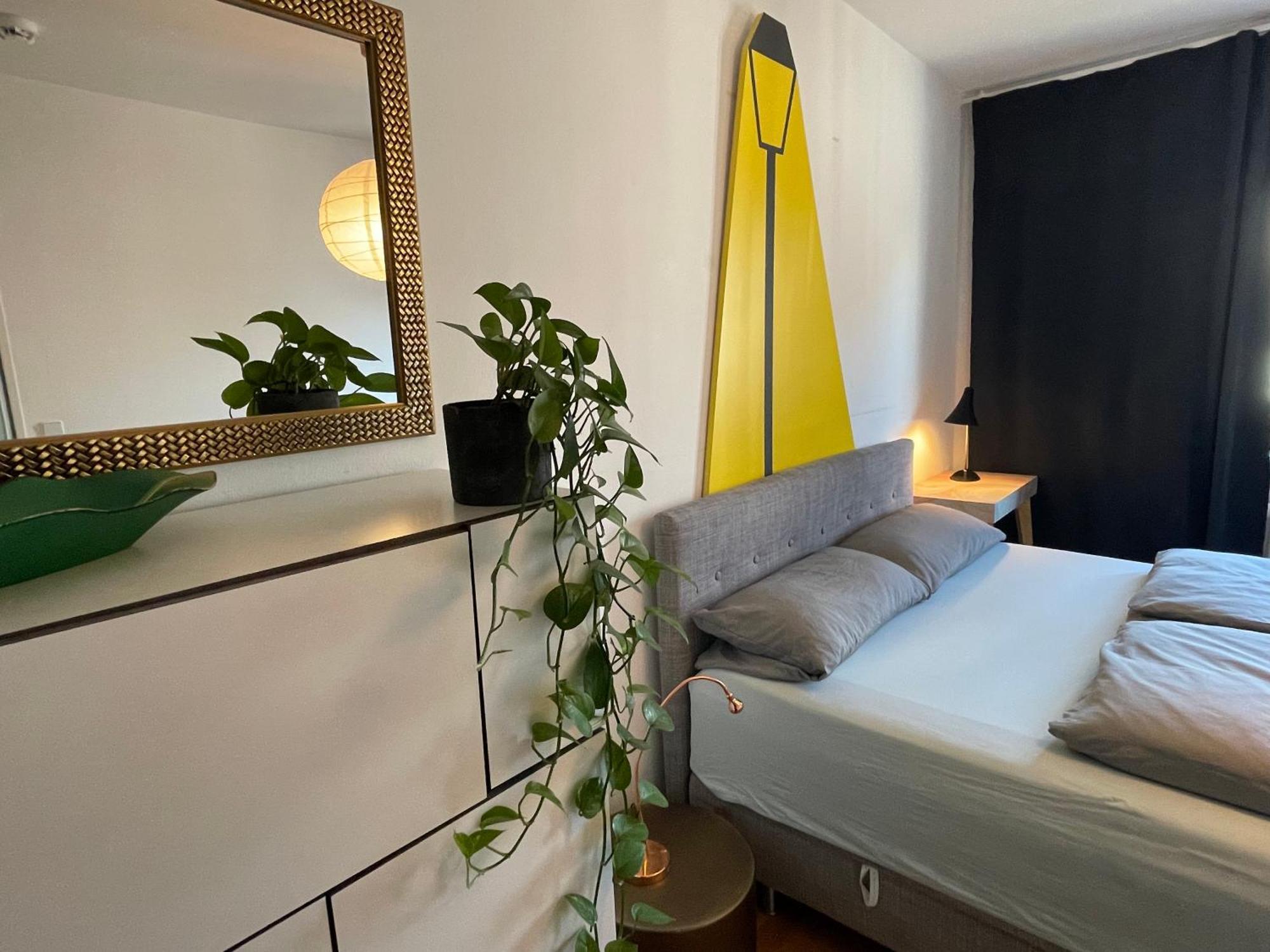 Checkpoint Charlie Apartment Berlino Esterno foto